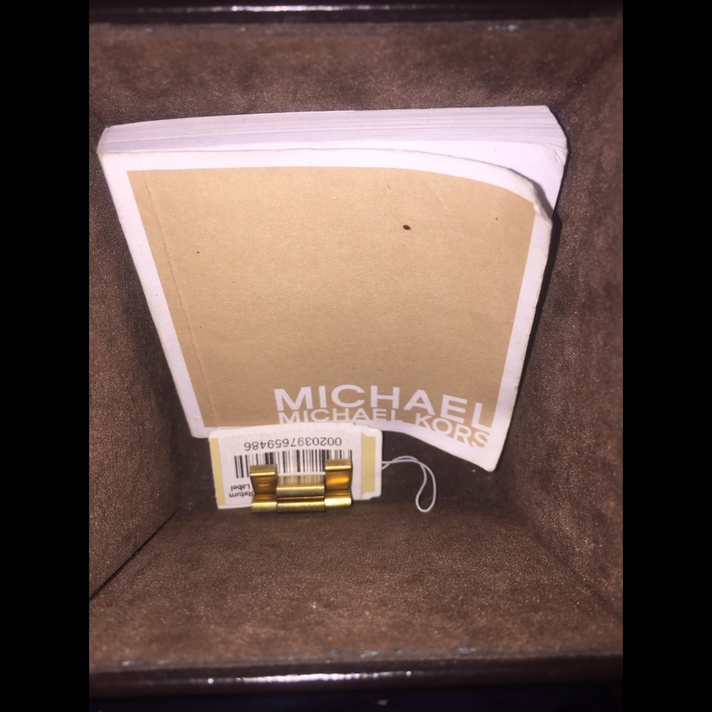 Authentic MK watch - Picture 4 of 5